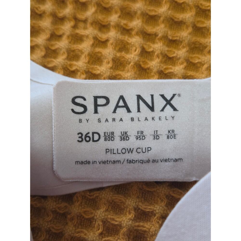 Spanx Pillow Cup Full Coverage Bra Ultra Soft No Dig Straps 36D in Nude - Picture 3 of 5